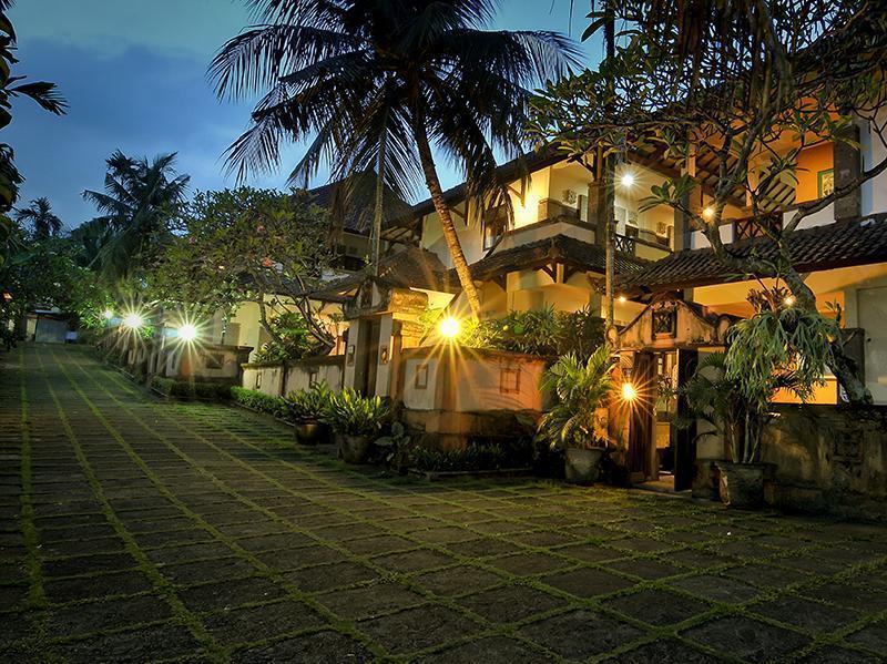 Dewi Sinta Hotel&Restaurant Tanah Lot Esterno foto